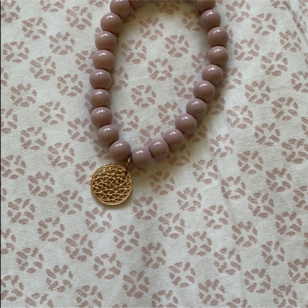 Pretty violet beaded bracelet - Picture 3 of 4